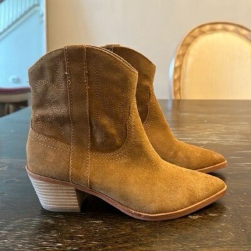 Dolce Vita Solow Suede Pointed Toe Cowboy Western Boots Suede Brown Tan 7.5 - Picture 1 of 12